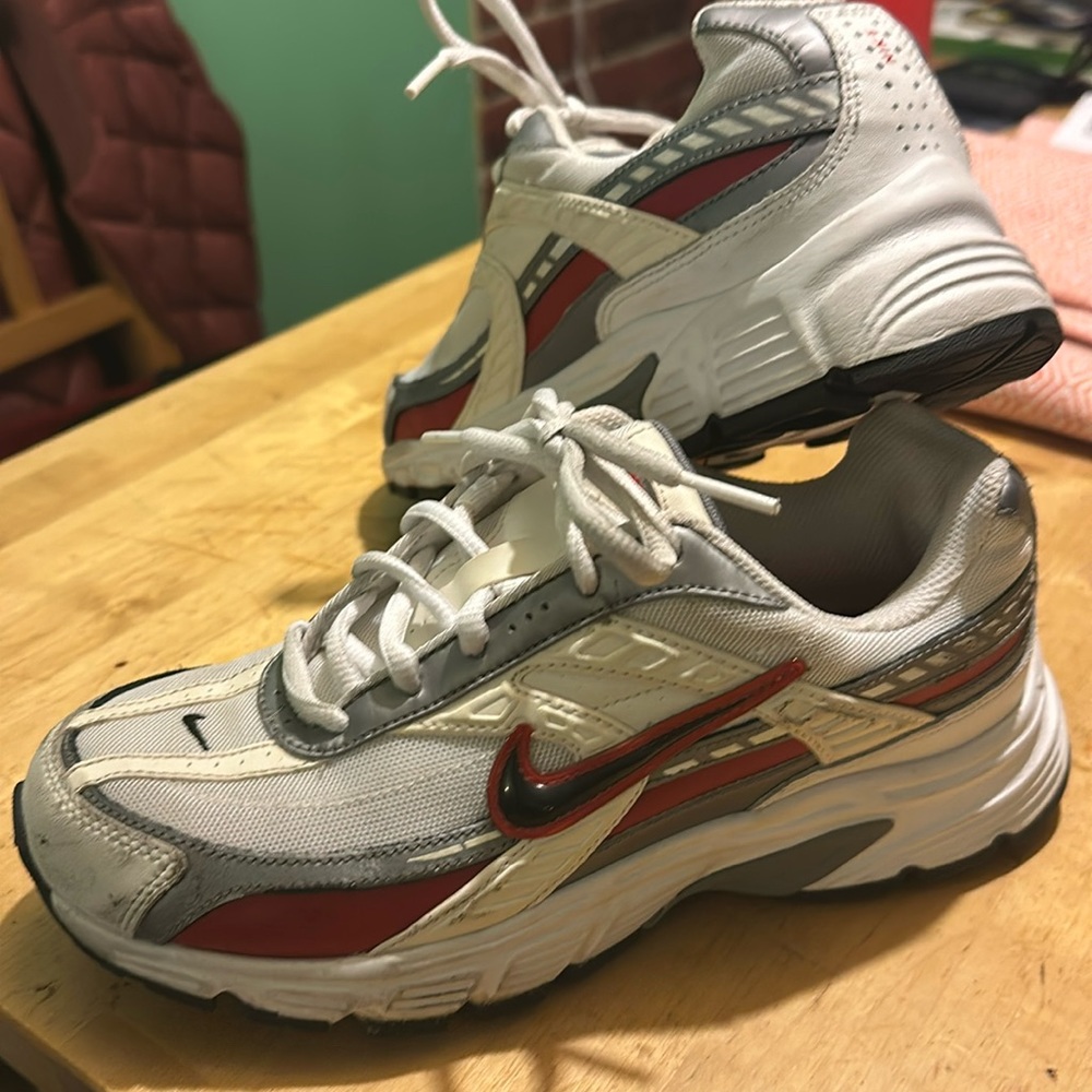 Nike BRS1000 5Y / Womens 6.5